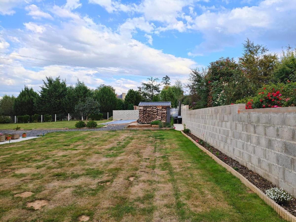 Maison confortable lumineuse avec jardin à 5 mn Bayeux au calme Gueron Exterior foto